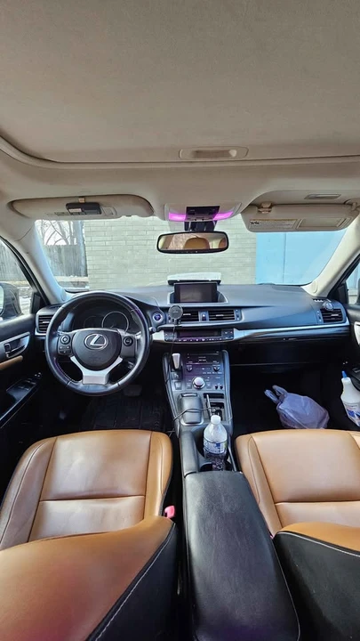 2014 Lexus CT - Image 12 of 14