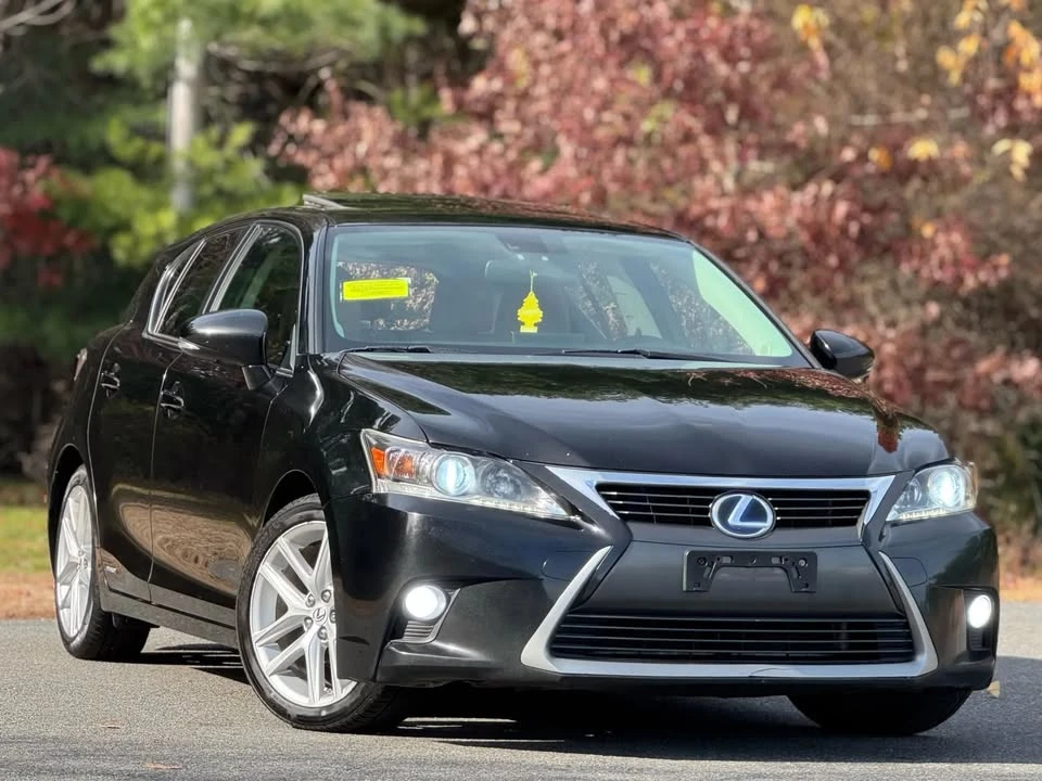 2014 Lexus CT - Image 2 of 19
