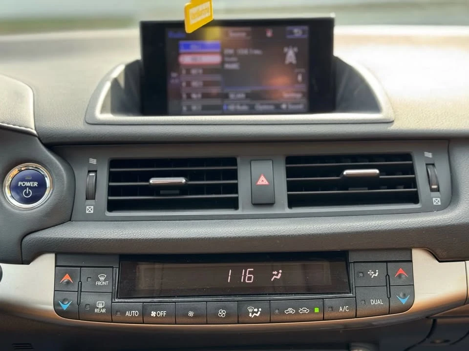 2014 Lexus CT - Image 17 of 17