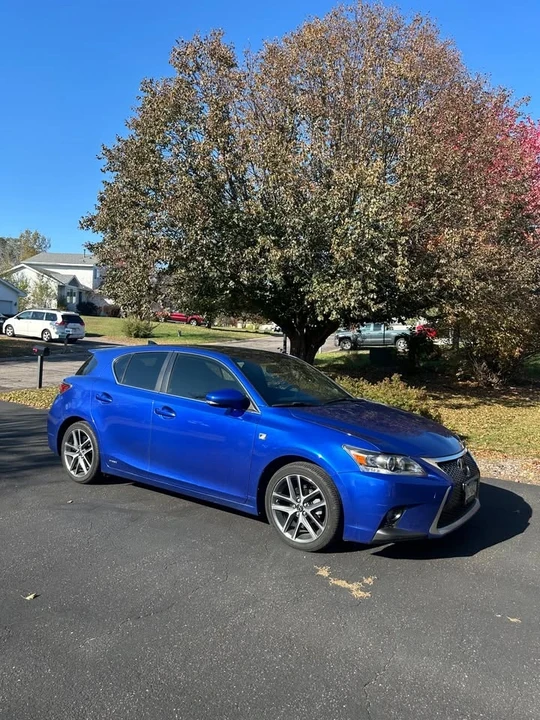 2014 Lexus CT - Image 2 of 2