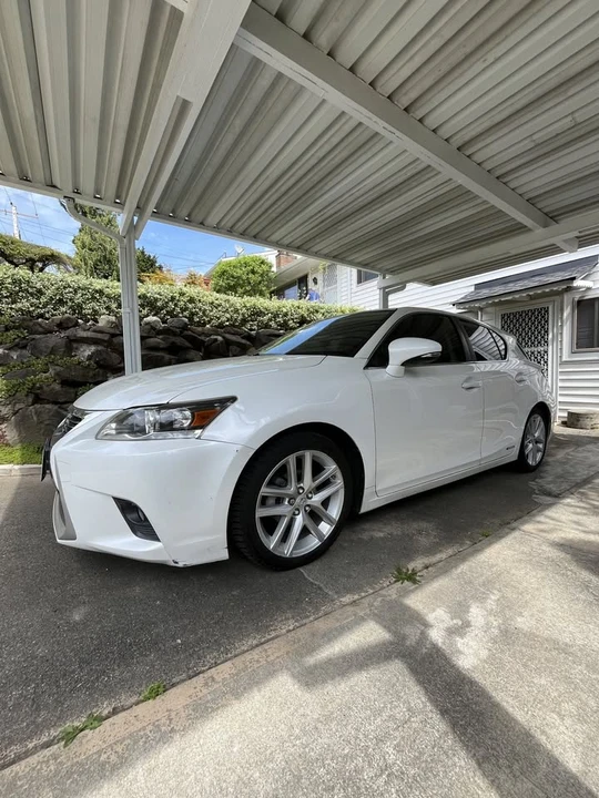 2014 Lexus CT - Image 2 of 9