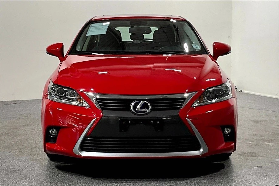2014 Lexus CT - Image 2 of 20