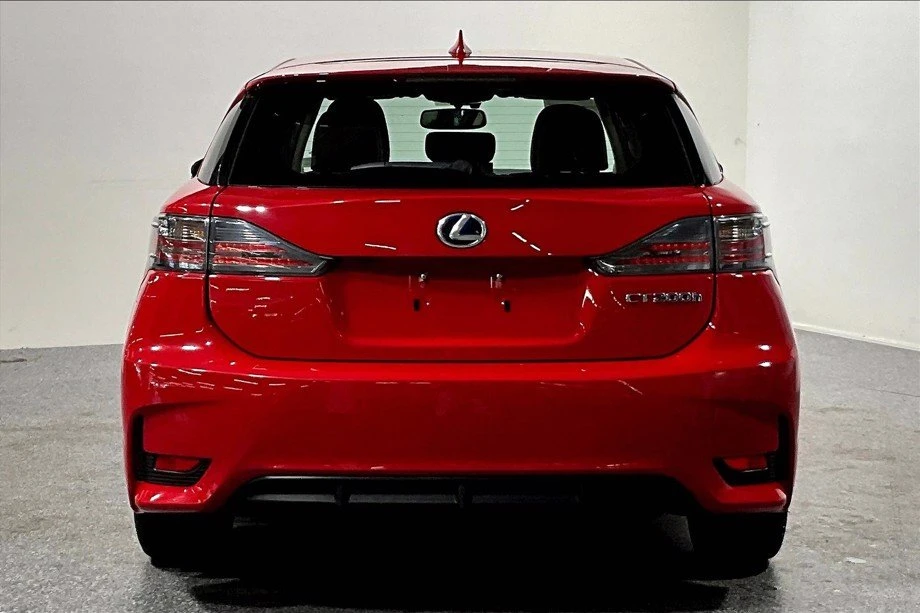 2014 Lexus CT - Image 8 of 20