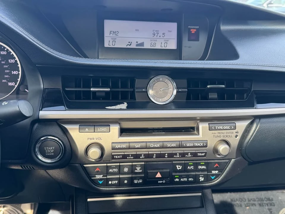 2014 Lexus ES 6th Gen - Image 10 of 13