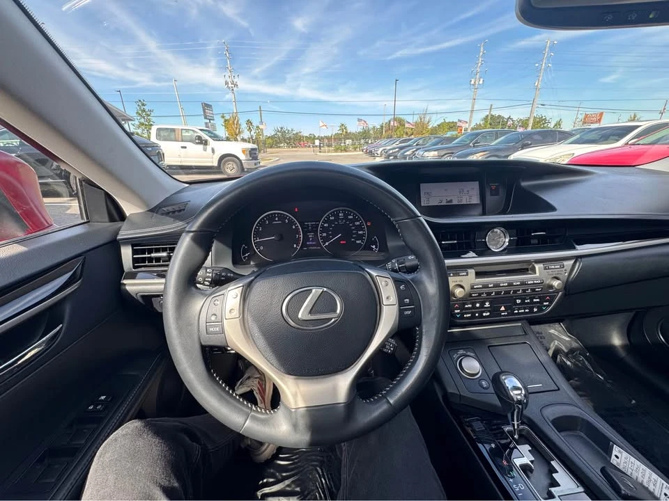 2014 Lexus ES 6th Gen - Image 7 of 13