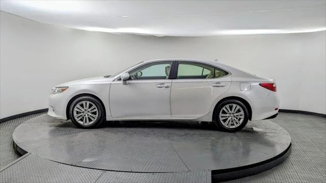2014 Lexus ES 6th Gen - Image 2 of 20