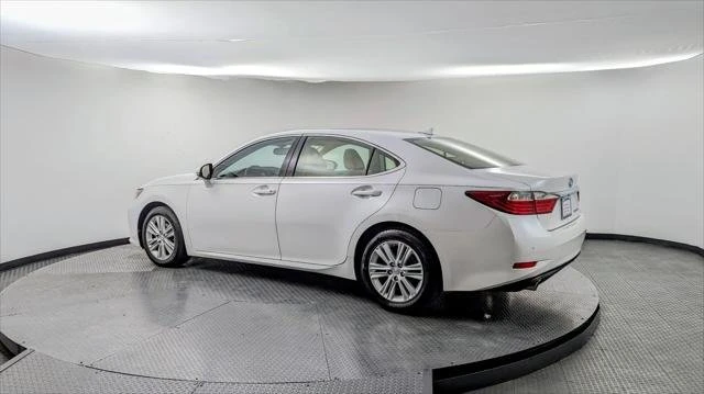 2014 Lexus ES 6th Gen - Image 3 of 20
