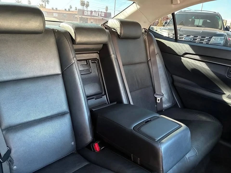 2014 Lexus ES 5th Gen - Image 14 of 20