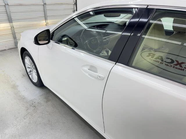 2014 Lexus ES 6th Gen - Image 6 of 18