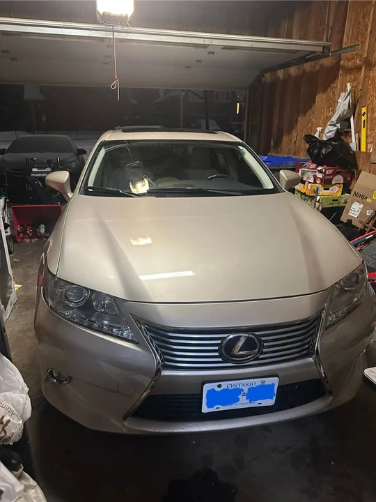 2014 Lexus ES 6th Gen - Image 7 of 12