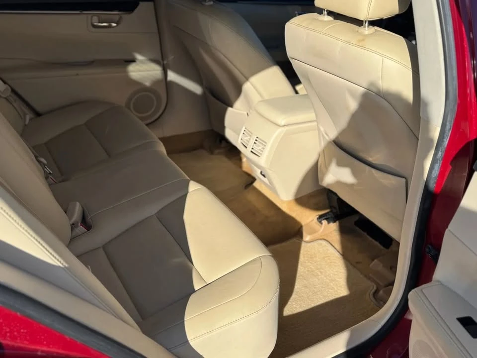 2014 Lexus ES 6th Gen - Image 19 of 19