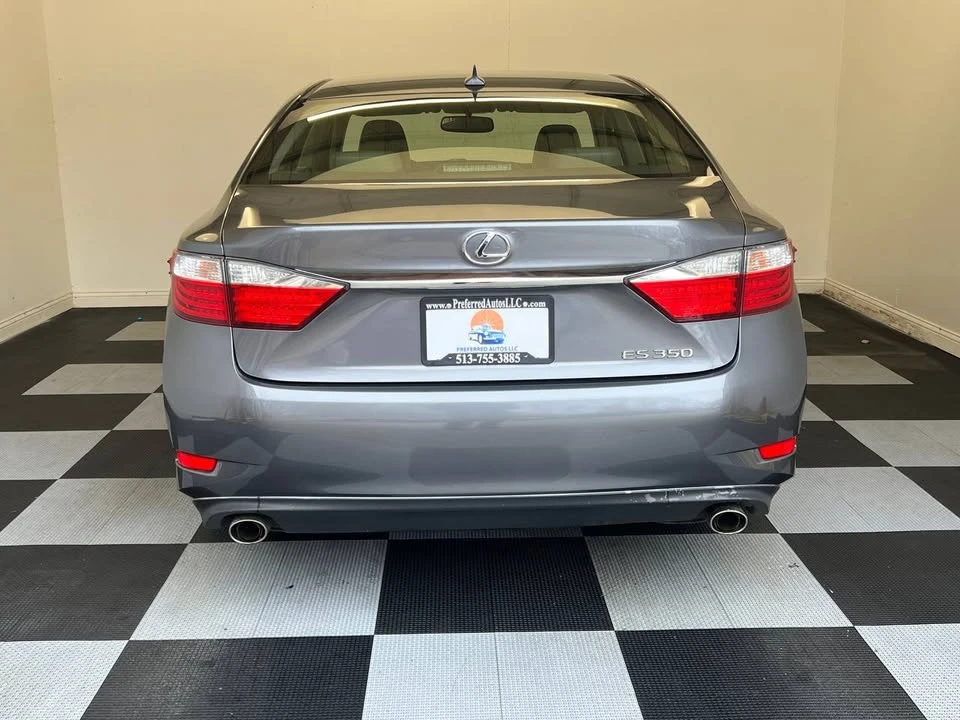 2014 Lexus ES 6th Gen - Image 5 of 20