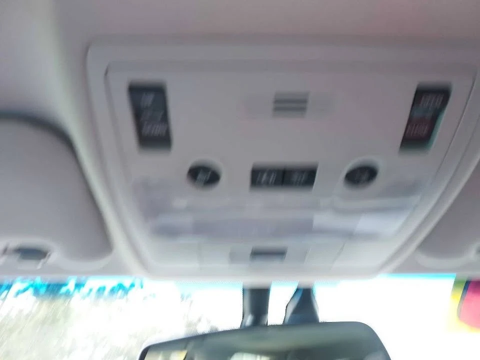 2014 Lexus ES 6th Gen - Image 16 of 20
