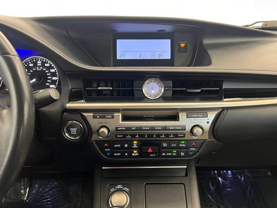 2014 Lexus ES 6th Gen - Image 17 of 20