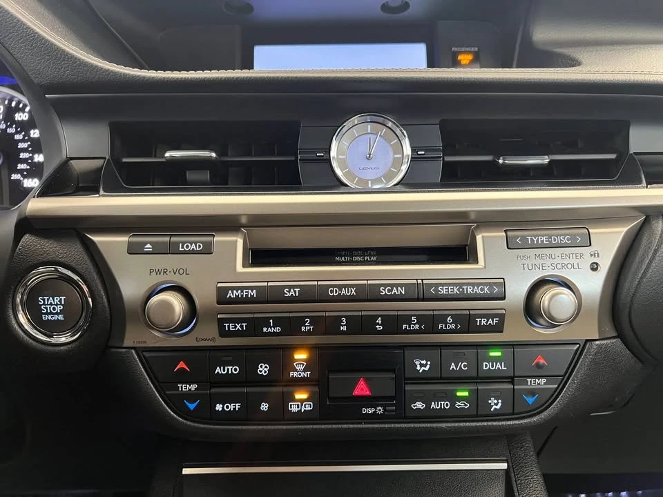 2014 Lexus ES 6th Gen - Image 18 of 20