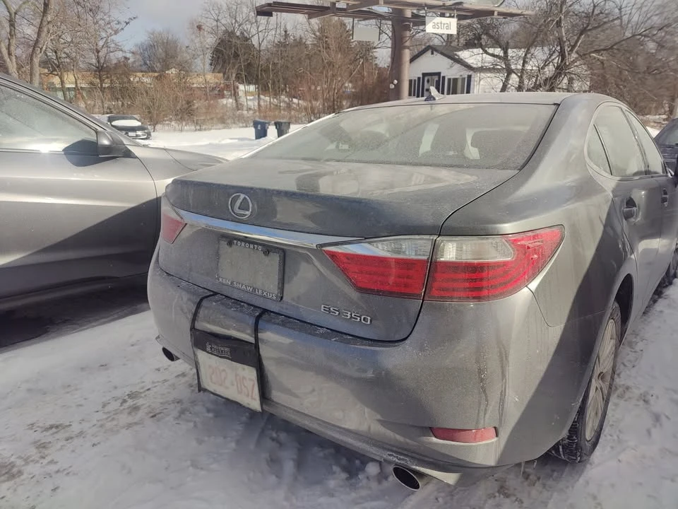 2014 Lexus ES 6th Gen - Image 3 of 5
