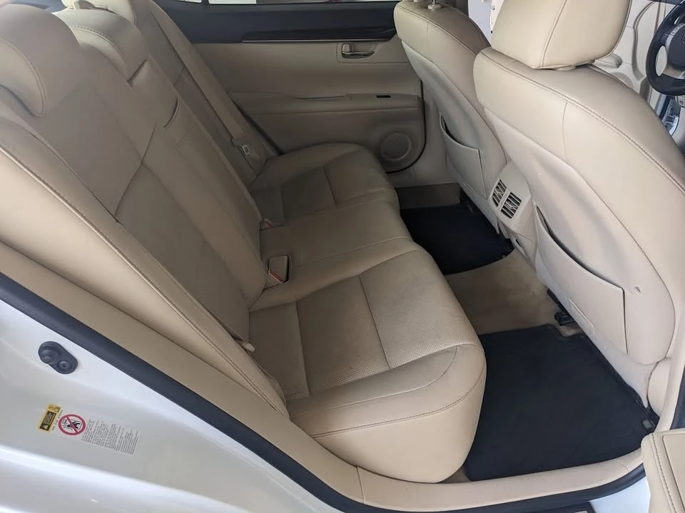 2014 Lexus ES 6th Gen - Image 3 of 14