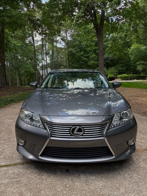 2014 Lexus ES 6th Gen - Image 4 of 14