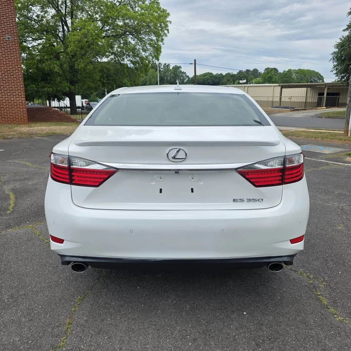 2014 Lexus ES 6th Gen - Image 7 of 20