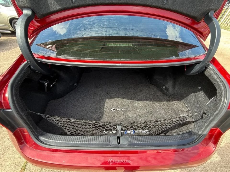 2014 Lexus ES 6th Gen - Image 15 of 15
