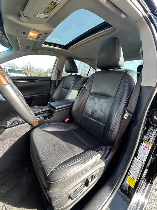2014 Lexus ES 6th Gen - Image 6 of 20