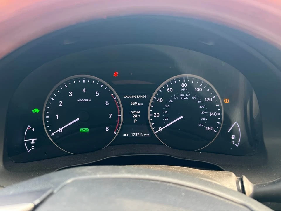 2014 Lexus ES 6th Gen - Image 9 of 15