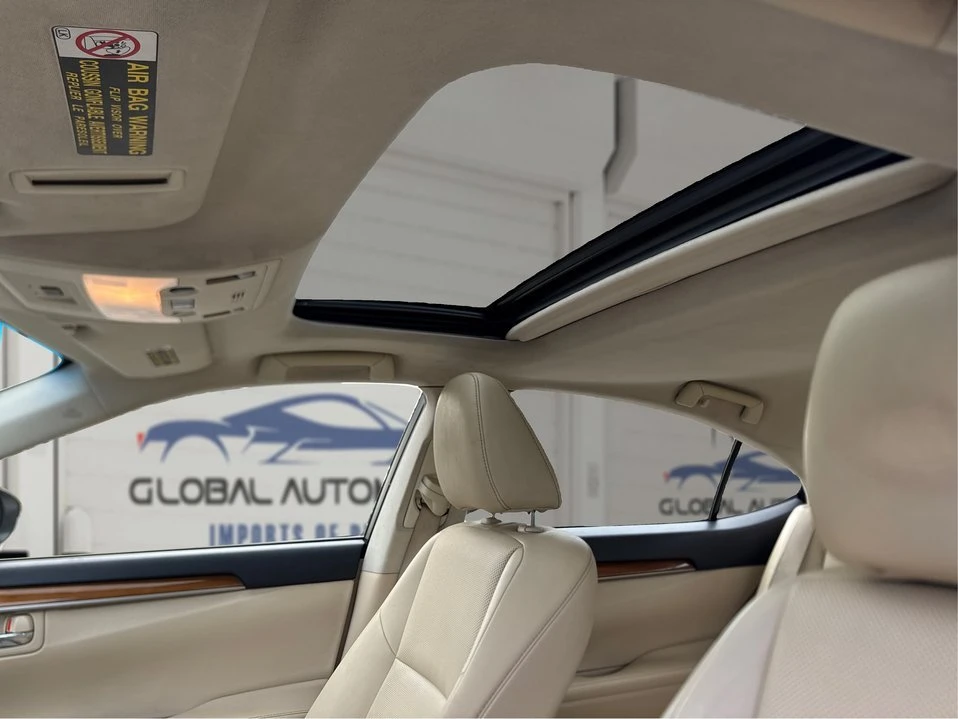 2014 Lexus ES 6th Gen - Image 17 of 20