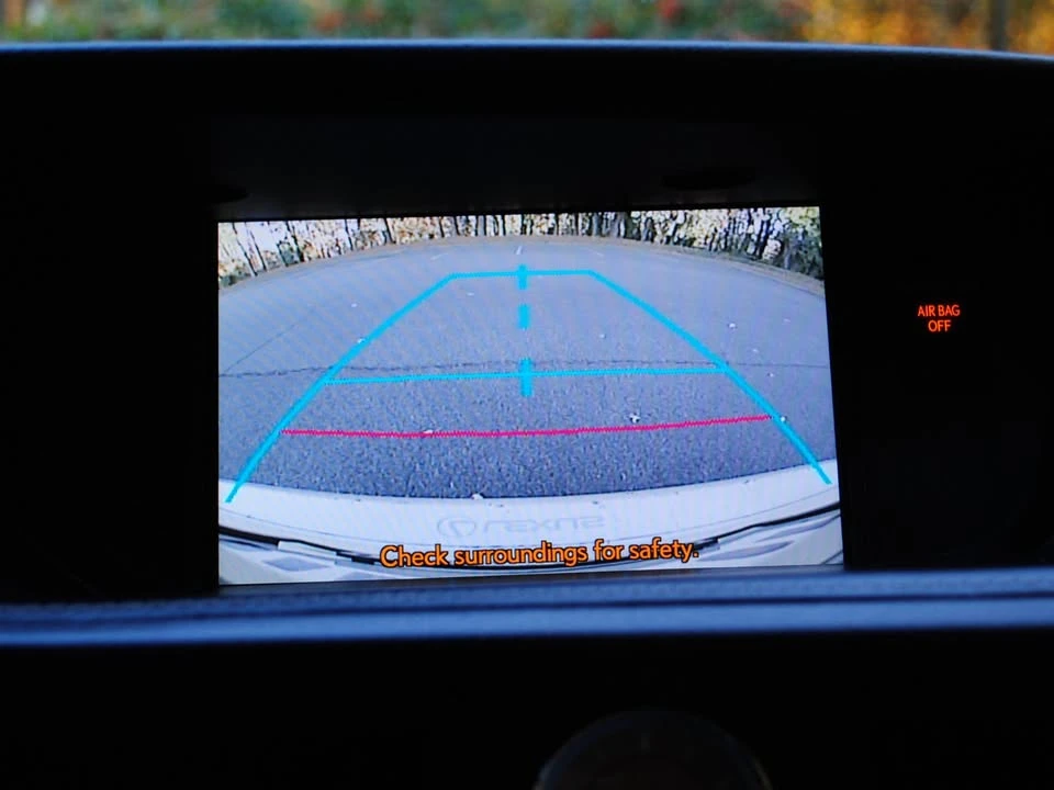 2014 Lexus ES 6th Gen - Image 15 of 17