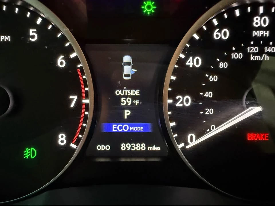 2014 Lexus ES 6th Gen - Image 13 of 19