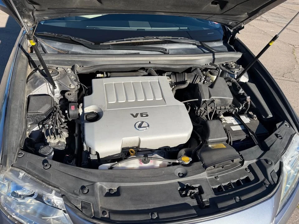 2014 Lexus ES 6th Gen - Image 7 of 9
