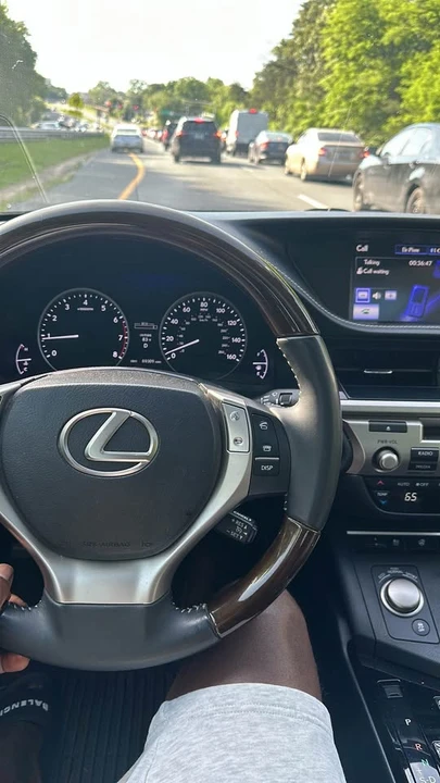 2014 Lexus ES 6th Gen - Image 9 of 9