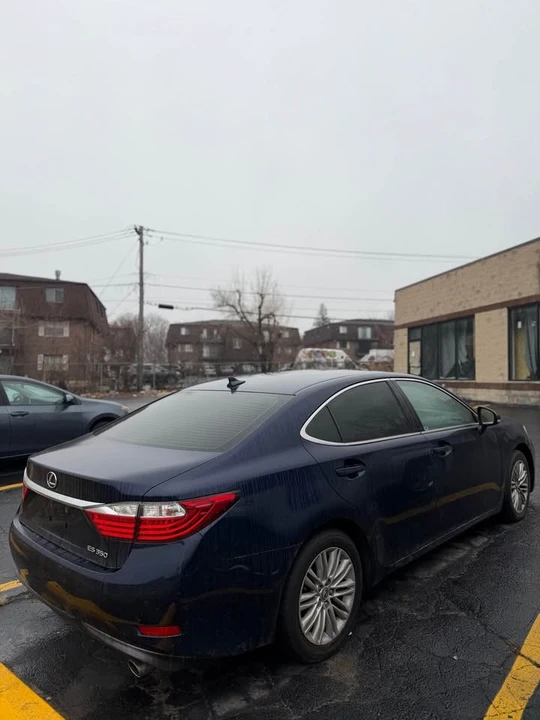 2014 Lexus ES 6th Gen - Image 4 of 8