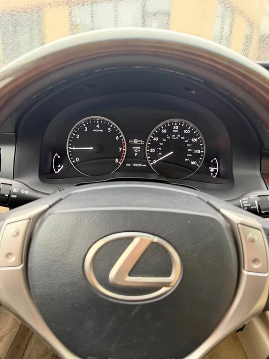 2014 Lexus ES 6th Gen - Image 7 of 8