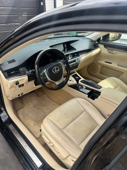 2014 Lexus ES 6th Gen - Image 5 of 5