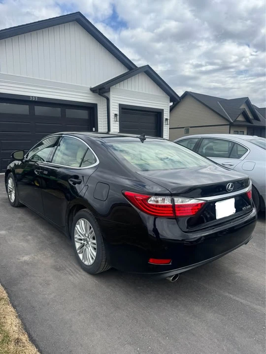 2014 Lexus ES 6th Gen - Image 3 of 5