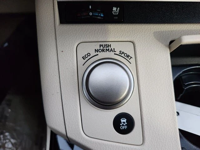 2014 Lexus ES 6th Gen - Image 18 of 20
