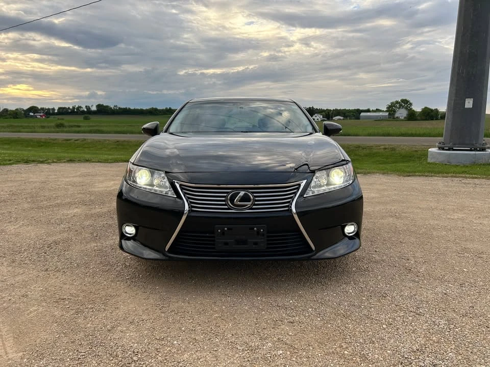 2014 Lexus ES 6th Gen - Image 6 of 20