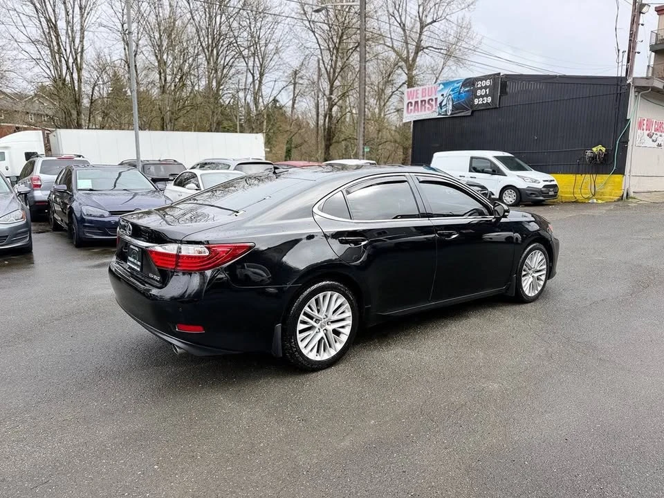 2014 Lexus ES 6th Gen - Image 4 of 20
