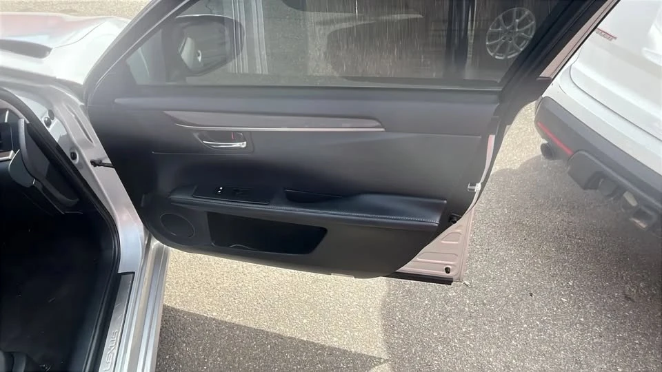2014 Lexus ES 6th Gen - Image 14 of 16