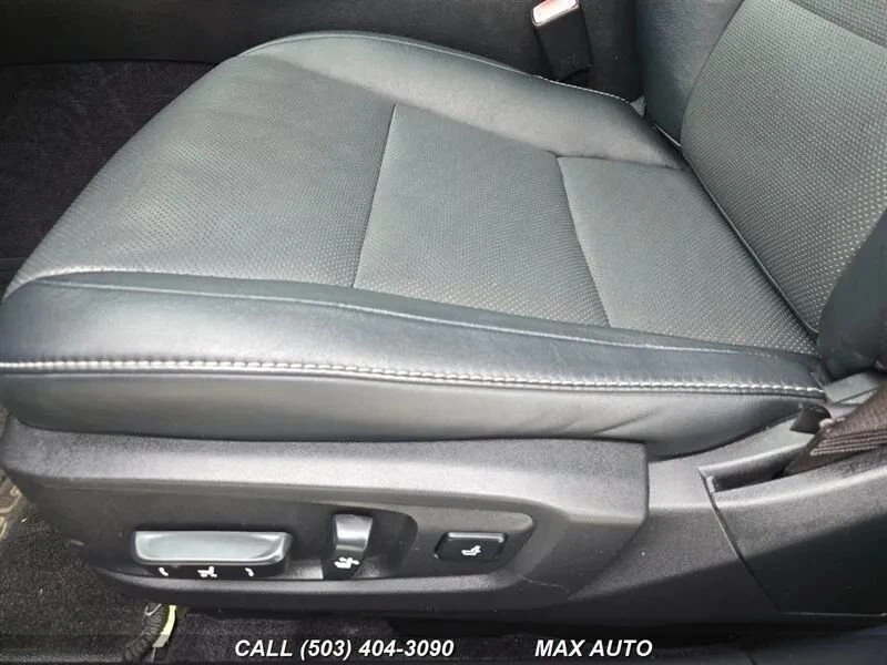 2014 Lexus ES 6th Gen - Image 13 of 20