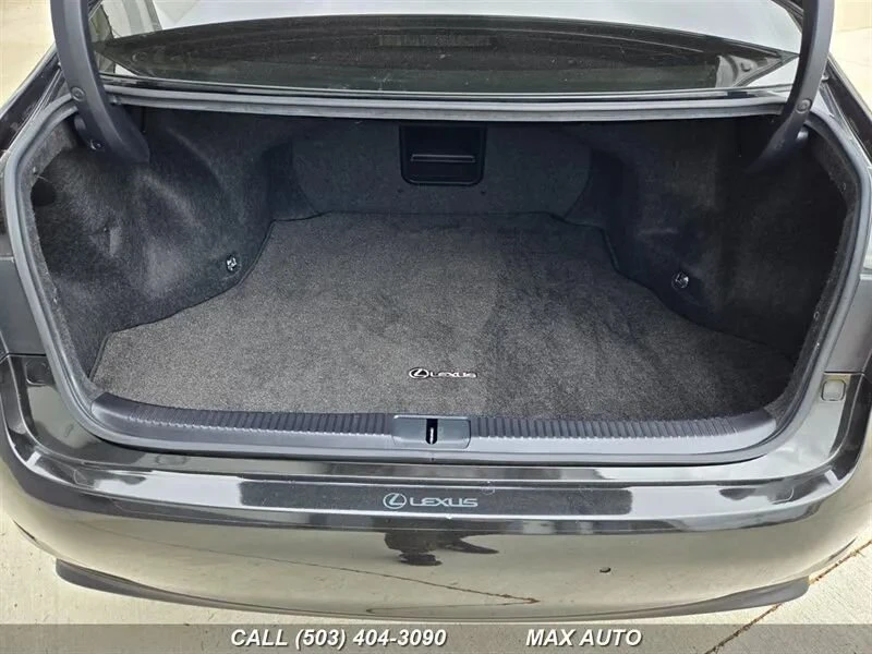 2014 Lexus ES 6th Gen - Image 16 of 20