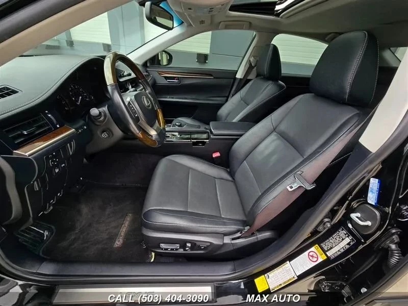 2014 Lexus ES 6th Gen - Image 11 of 20