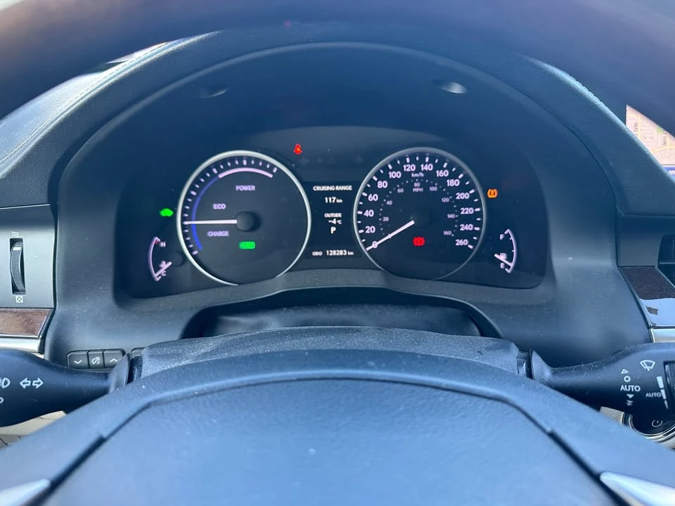 2014 Lexus ES 6th Gen - Image 6 of 9