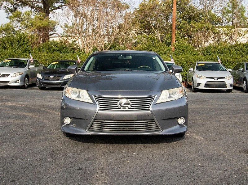 2014 Lexus ES 6th Gen - Image 2 of 7