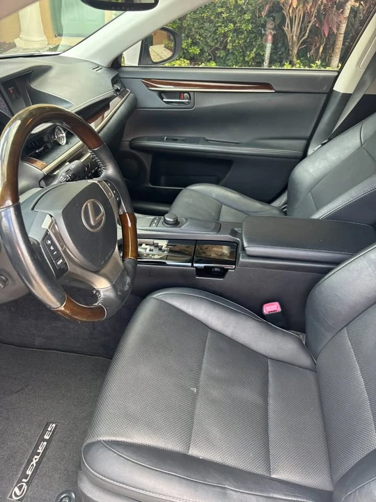 2014 Lexus ES 6th Gen - Image 14 of 14