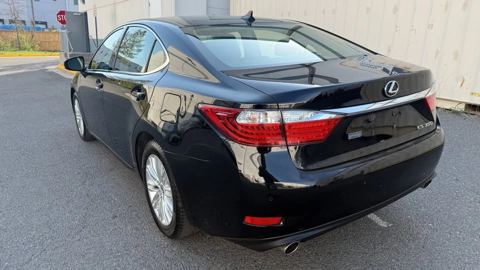 2014 Lexus ES 6th Gen - Image 4 of 20
