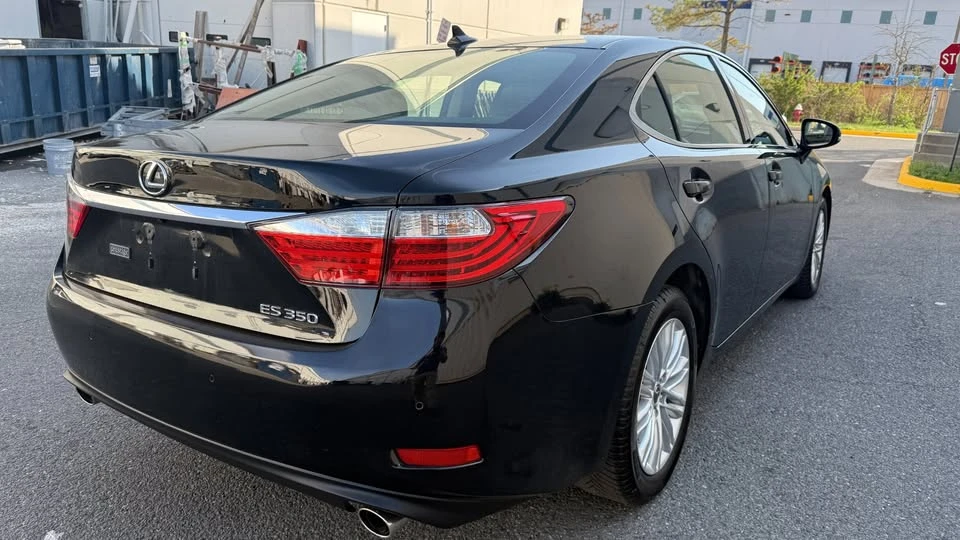 2014 Lexus ES 6th Gen - Image 6 of 20