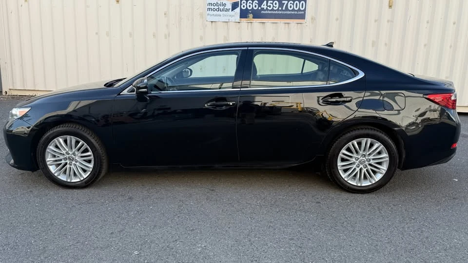 2014 Lexus ES 6th Gen - Image 3 of 20