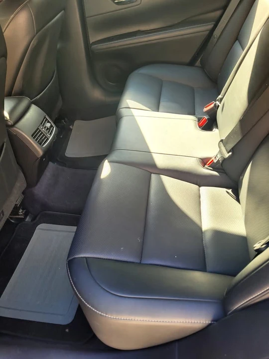 2014 Lexus ES 6th Gen - Image 7 of 7