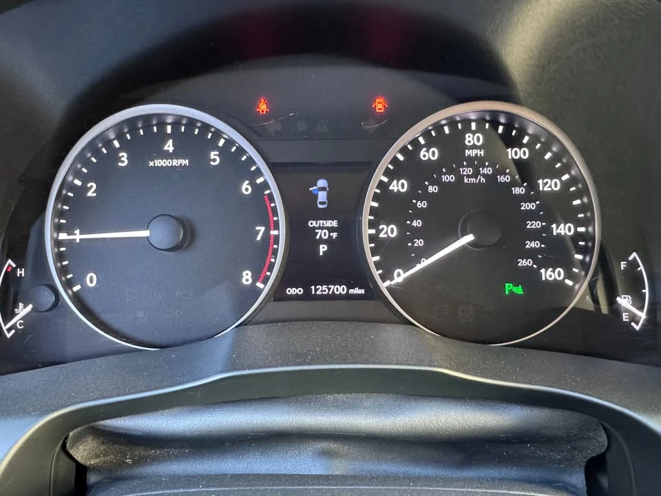 2014 Lexus ES 6th Gen - Image 14 of 20